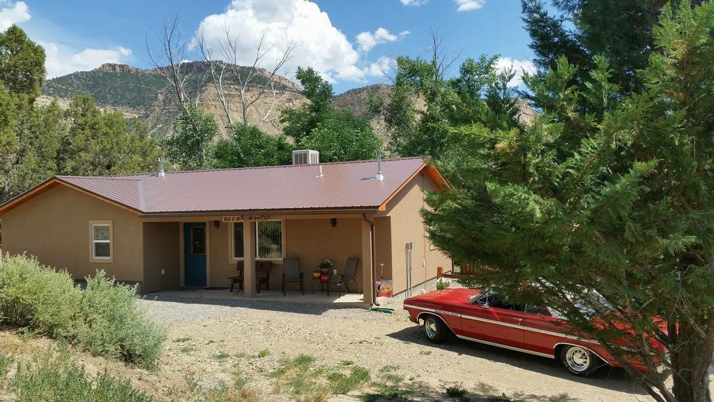 Grizzly Roadhouse Bed And Breakfast Cortez Exterior photo