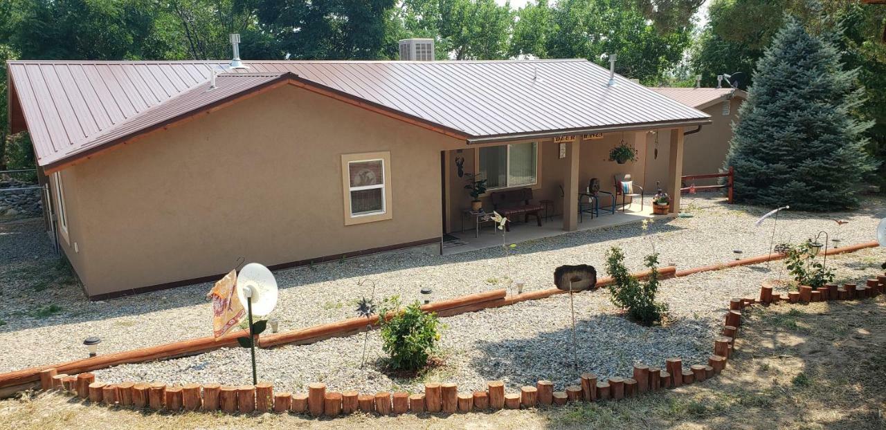 Grizzly Roadhouse Bed And Breakfast Cortez Exterior photo